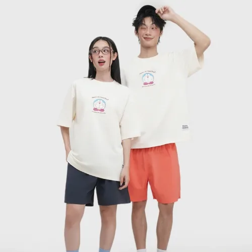 Adult unisex t-shirt with Doraemon print